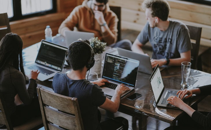 There are many features that you get from cybersecurity services